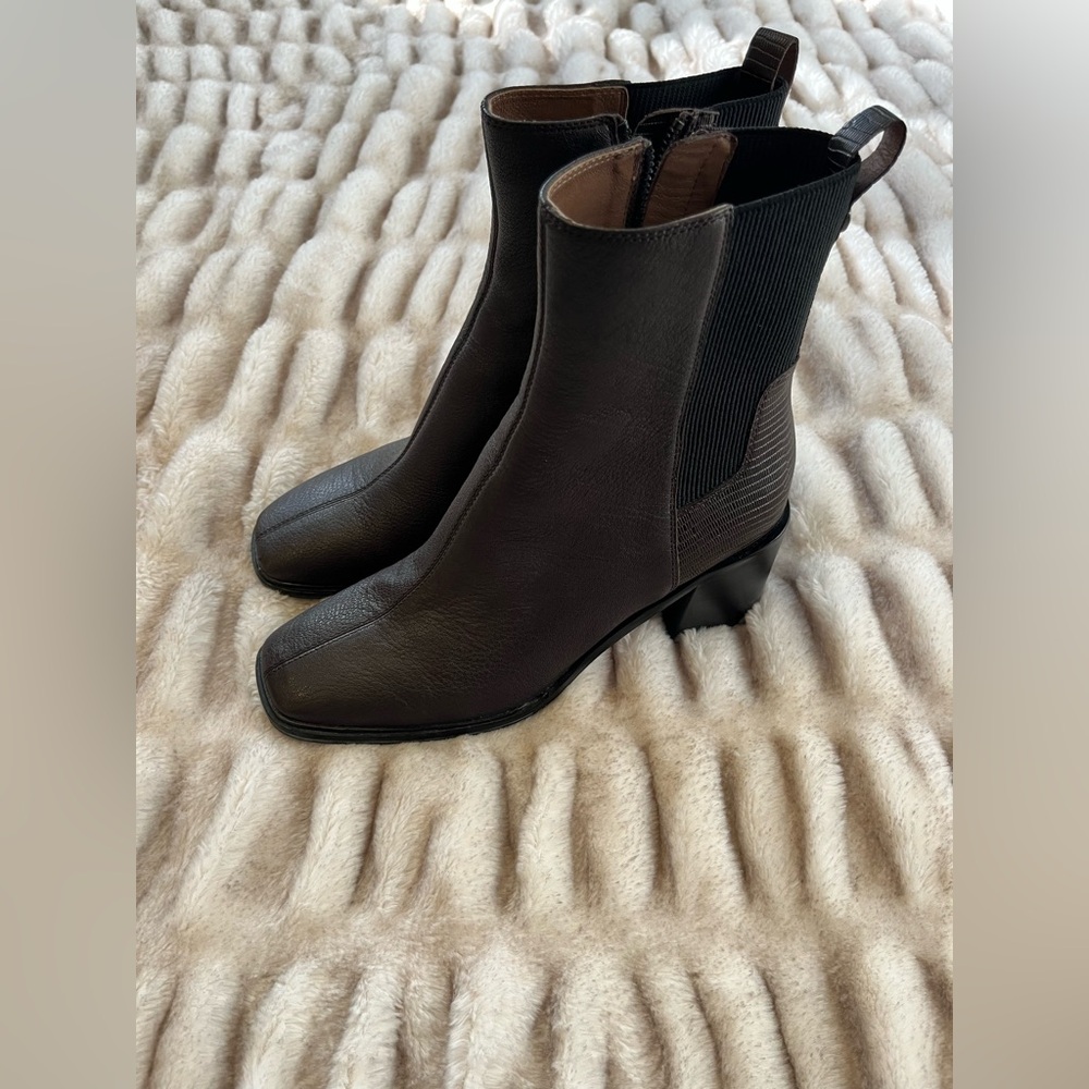 Donald J. Pliner Black Kath Heeled Boots